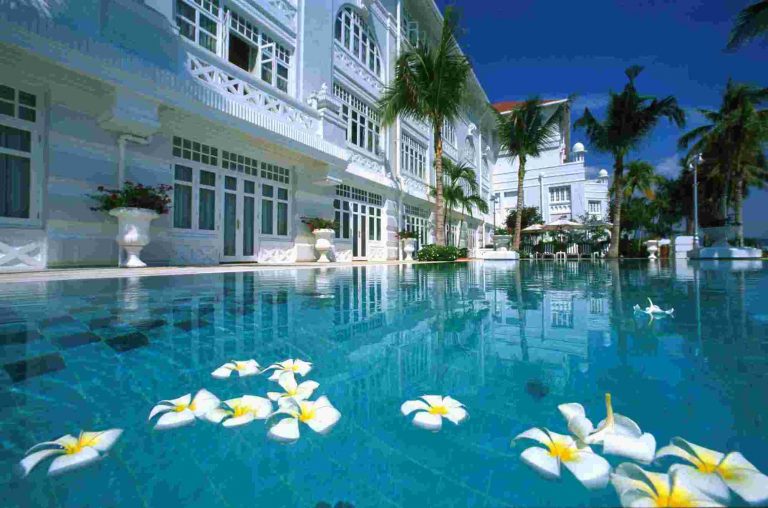 Penang-Eastern-&-Oriental-Hotel-Muze-Picc-penang-international-commercial-city-malaysia-smart-city-jade-land-properties-international-overseas-investment-依恩奥酒店-檳城喬治市-檳城國家公園-檳城國際商業城-馬來西亞-海外物業-投資-翡翠島