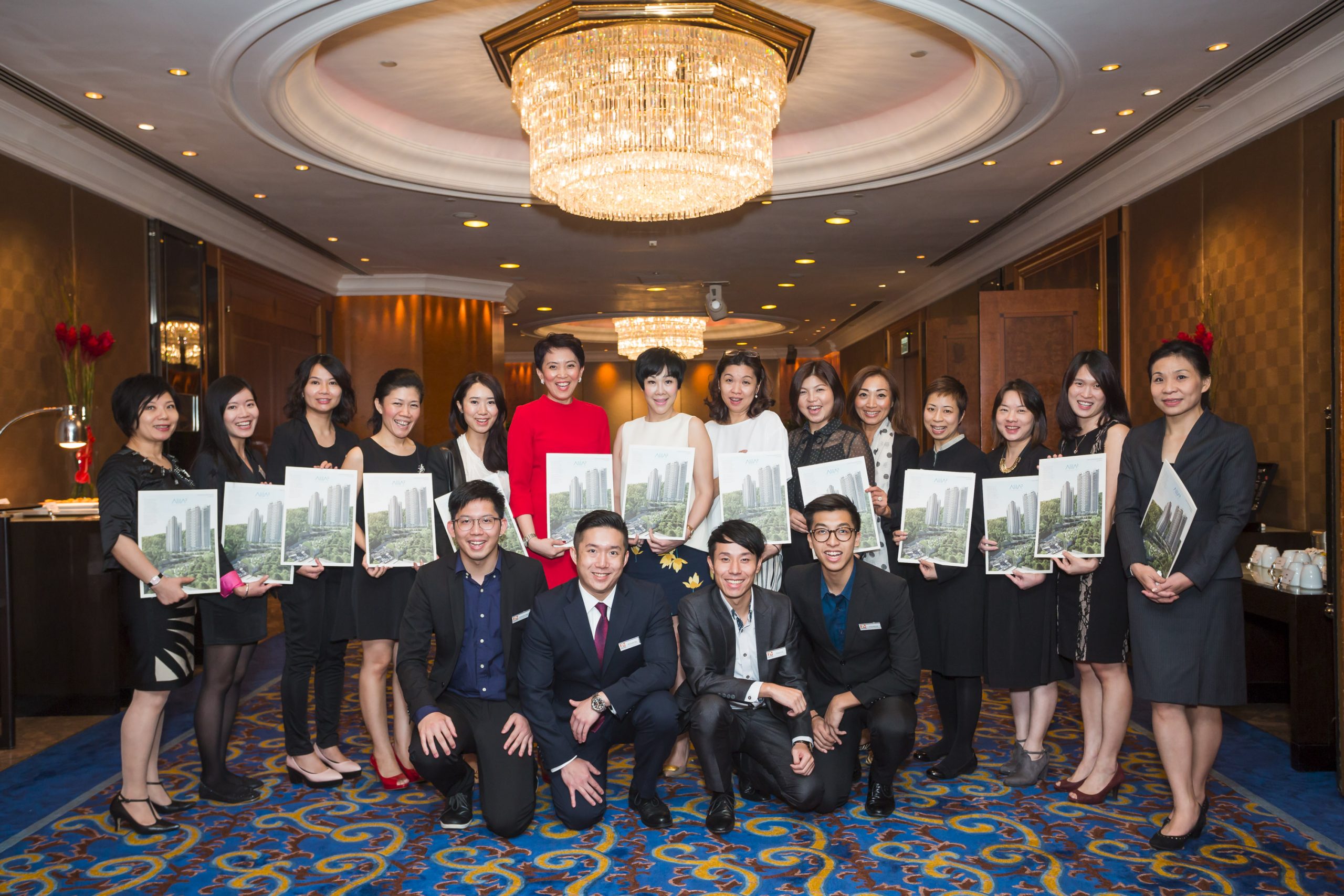 Jade-Land-Properties-hong-kong-real-estate-agency-team-翡翠島-地產-香港代理-團隊