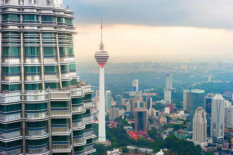 menara-kl-tower-kuala-lumpur-city-centre-klcc-golden-triangle-malaysia-property-investment-jade-land-properties-hong-kong-real-estate-agent-international-properties-petronas-twin-towers-KL塔-吉隆坡市中心-馬來西亞物業-翡翠島
